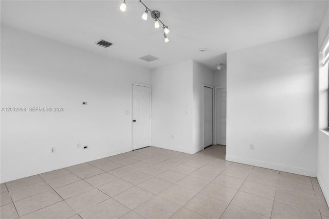 9925 NW 10th Street, Miami, FL 33172