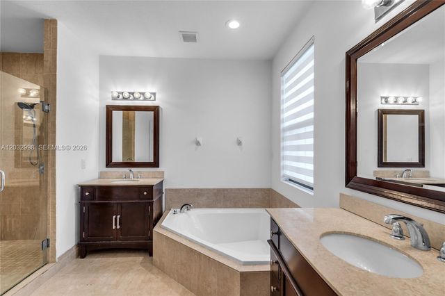 9925 NW 10th Street, Miami, FL 33172