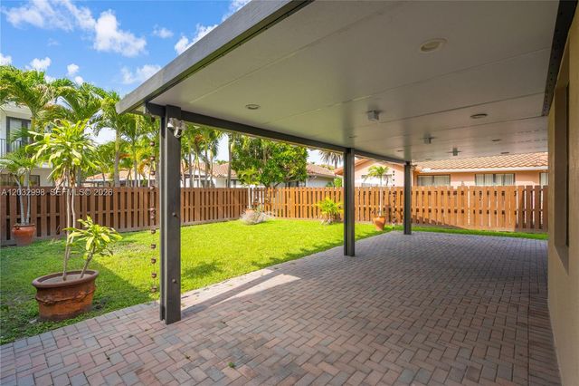 9925 NW 10th Street, Miami, FL 33172