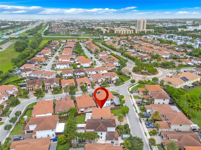 9925 NW 10th Street, Miami, FL 33172