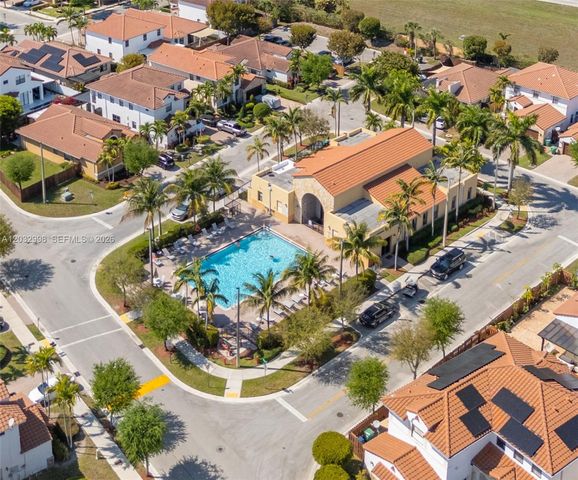 9925 NW 10th Street, Miami, FL 33172