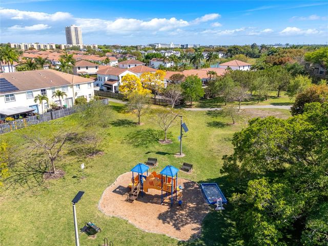9925 NW 10th Street, Miami, FL 33172