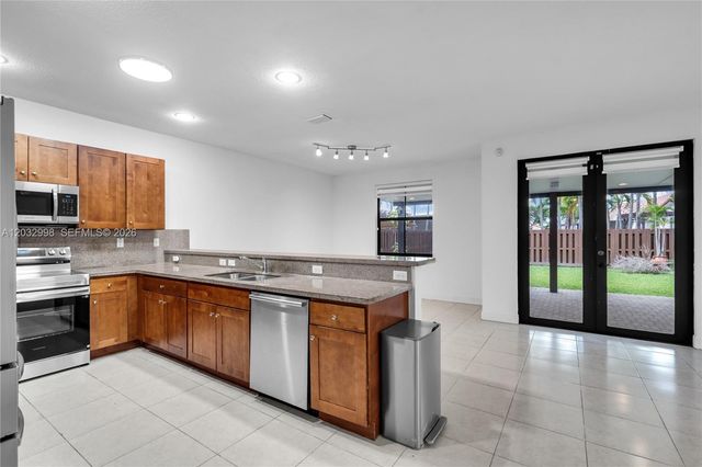 9925 NW 10th Street, Miami, FL 33172