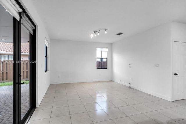 9925 NW 10th Street, Miami, FL 33172