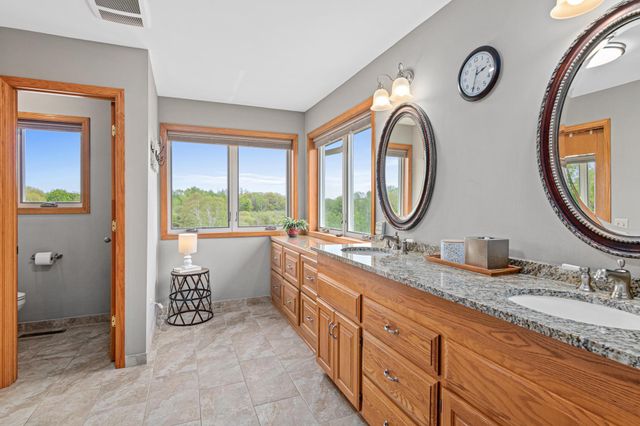 546 Linden Lane, Lino Lakes, MN 55014