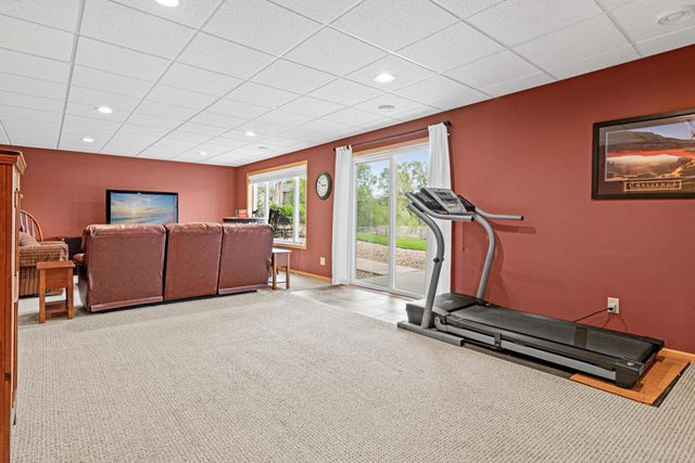 546 Linden Lane, Lino Lakes, MN 55014