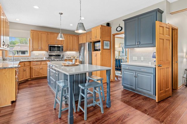 546 Linden Lane, Lino Lakes, MN 55014