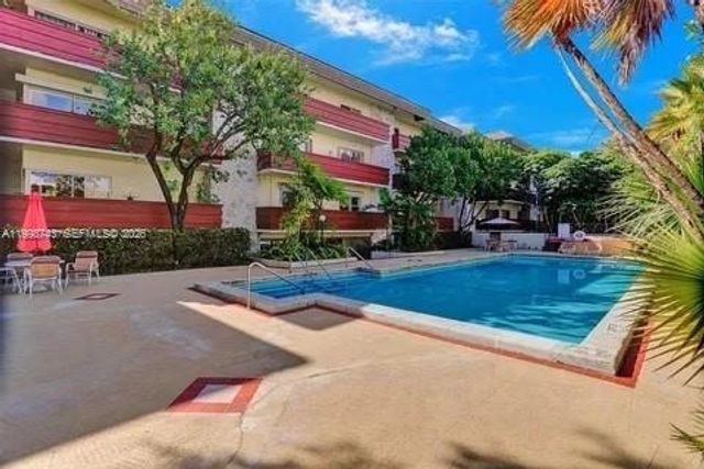 1205 Mariposa Ave 219, Coral Gables, FL 33146