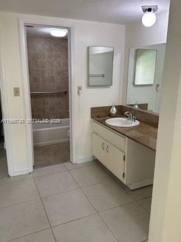 1205 Mariposa Ave 219, Coral Gables, FL 33146