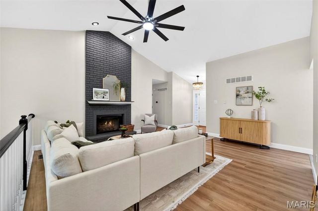 444 Bethany Court, Valley Park, MO 63088