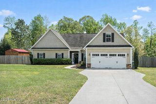 254 Everett Yopp Drive, Sneads Ferry, NC 28460