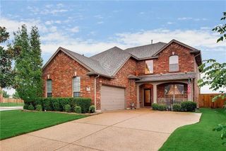 2703 Waterway Drive, Grand Prairie, TX 75054