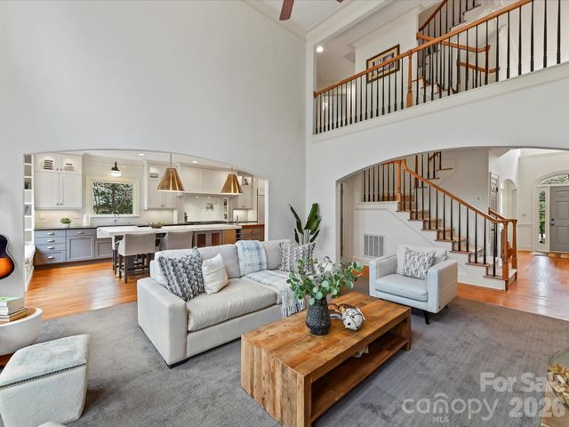 626 Hampshire Hill Road, Matthews, NC 28105