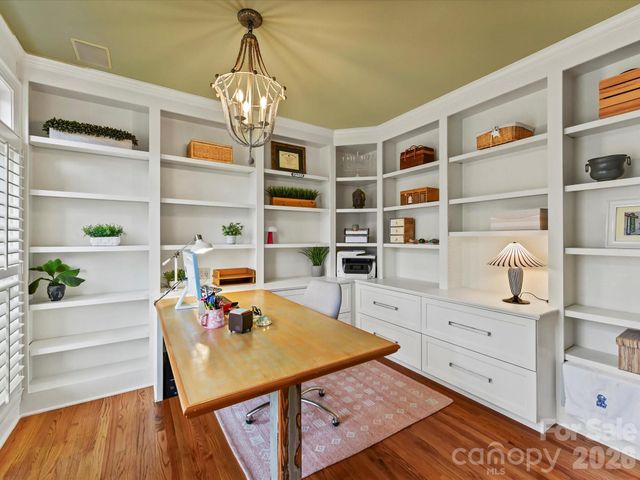 626 Hampshire Hill Road, Matthews, NC 28105