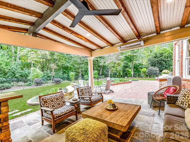 626 Hampshire Hill Road, Matthews, NC 28105