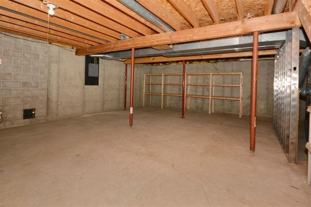 48463 Orchard Drive, Mattawan, MI 49071