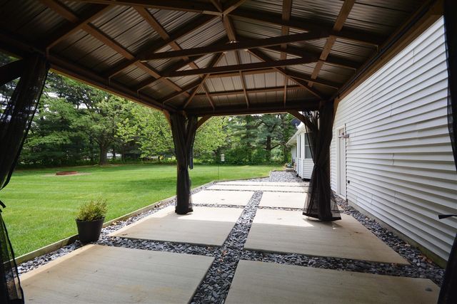 48463 Orchard Drive, Mattawan, MI 49071