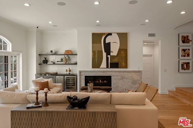 280 Homewood Road, Los Angeles, CA 90049