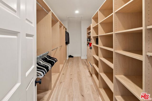 280 Homewood Road, Los Angeles, CA 90049