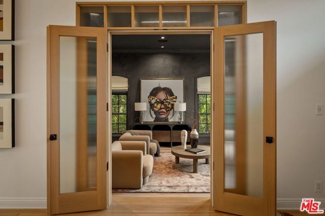 280 Homewood Road, Los Angeles, CA 90049