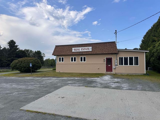 48 Stagecoach Road, Hartford, VT 05001