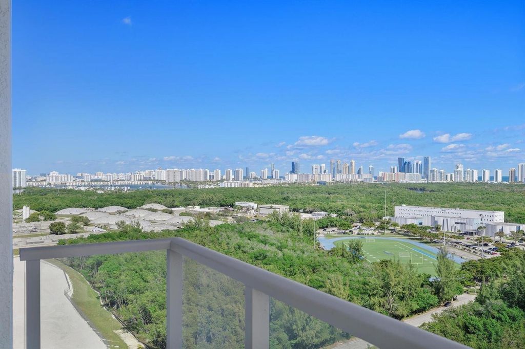 15051 Royal Oaks Lane 2106, North Miami, FL 33181