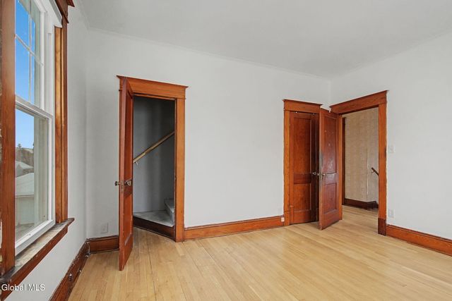 182 Whitehall Road, Albany, NY 12209