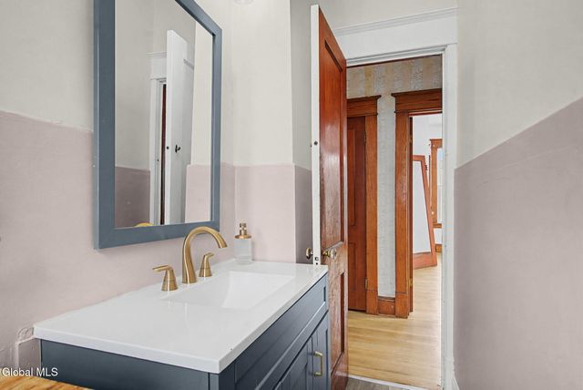 182 Whitehall Road, Albany, NY 12209