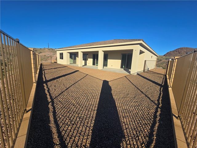 225 Landon Drive, Bullhead City, AZ 86429