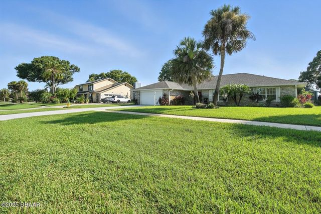 754 Pelican Bay Drive, Daytona Beach, FL 32119