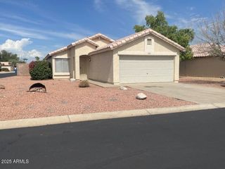 15752 W LUNDBERG Street, Surprise, AZ 85374