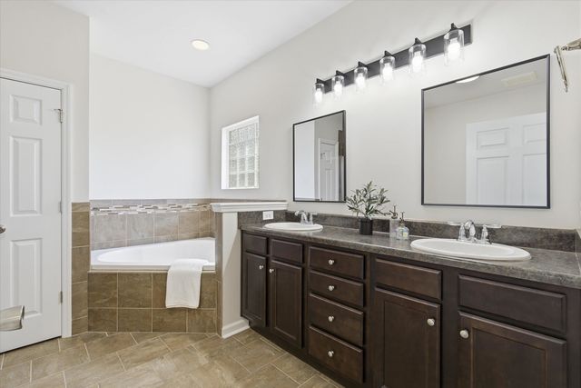 1351 Tuscaloosa Trace, Tallahassee, FL 32305