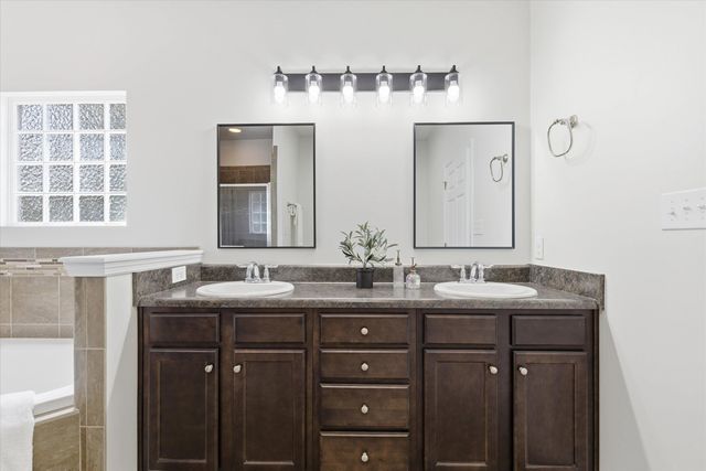 1351 Tuscaloosa Trace, Tallahassee, FL 32305