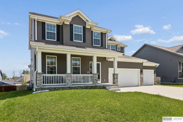8059 N 173 Street, Bennington, NE 68007