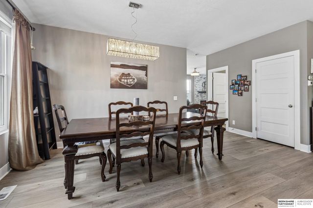 8059 N 173 Street, Bennington, NE 68007