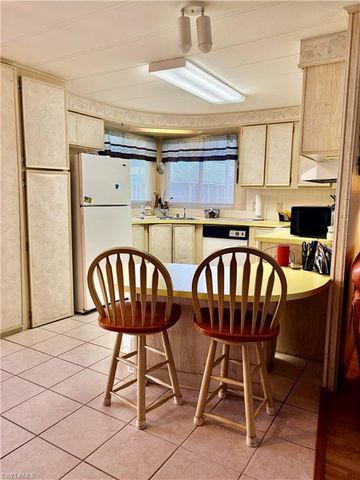 3049 Longview LN, North Fort Myers, FL 33917