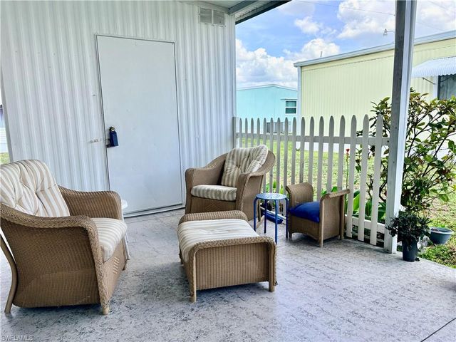 3049 Longview LN, North Fort Myers, FL 33917