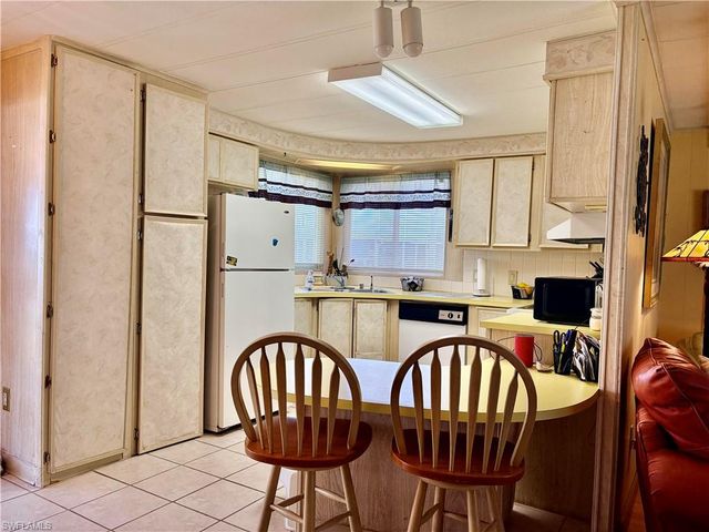 3049 Longview LN, North Fort Myers, FL 33917