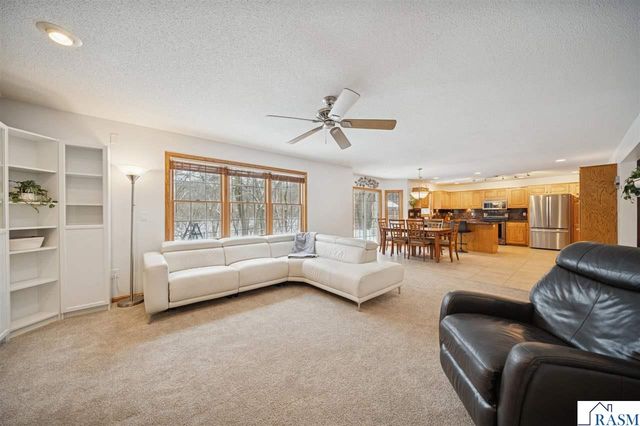 117 Hope Ct, Mankato, MN 56001