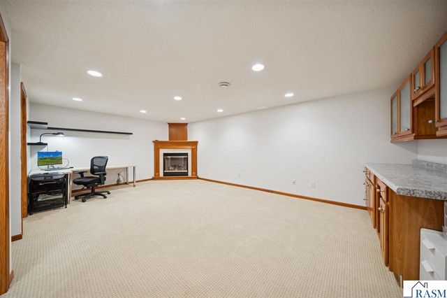 117 Hope Ct, Mankato, MN 56001