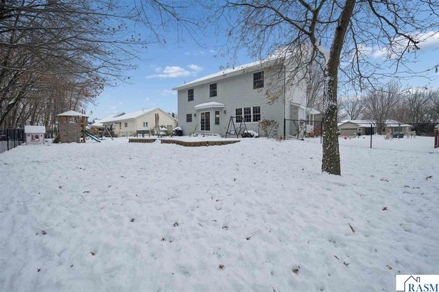 117 Hope Ct, Mankato, MN 56001