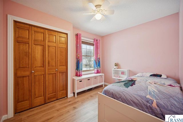 117 Hope Ct, Mankato, MN 56001