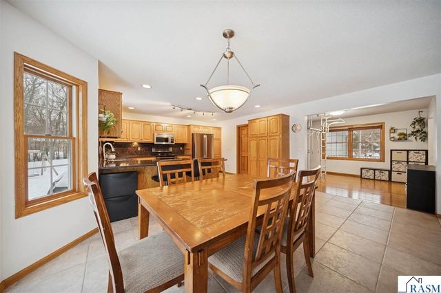 117 Hope Ct, Mankato, MN 56001