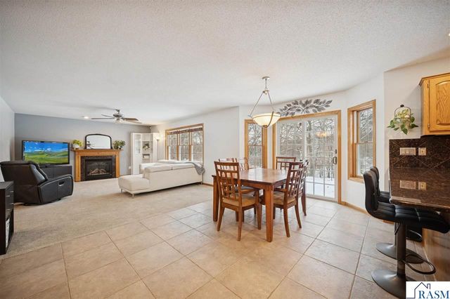 117 Hope Ct, Mankato, MN 56001