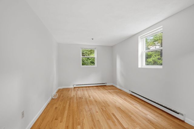 10 Beacon St 103, Woburn, MA 01801