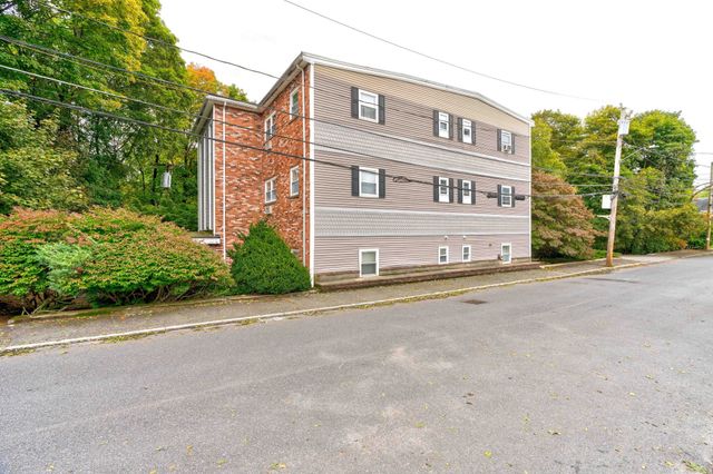10 Beacon St 103, Woburn, MA 01801