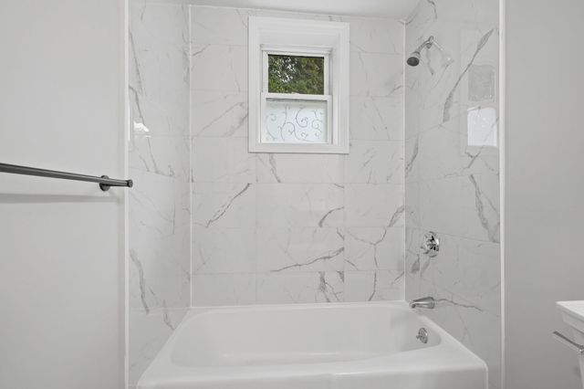 10 Beacon St 103, Woburn, MA 01801