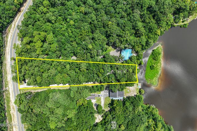 13005 Lamey Bridge Rd Road, D'iberville, MS 39540