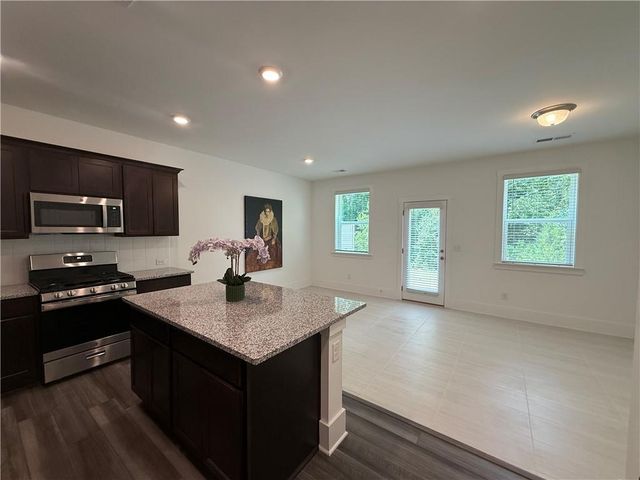 1682 Hannah Terrace NW, Atlanta, GA 30318