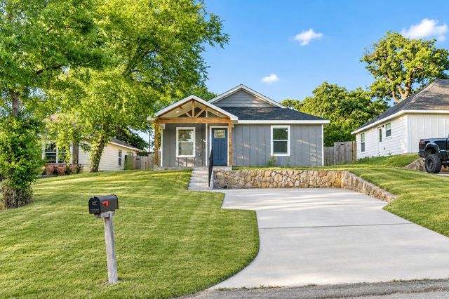 422 E Shepherd Street, Denison, TX 75021